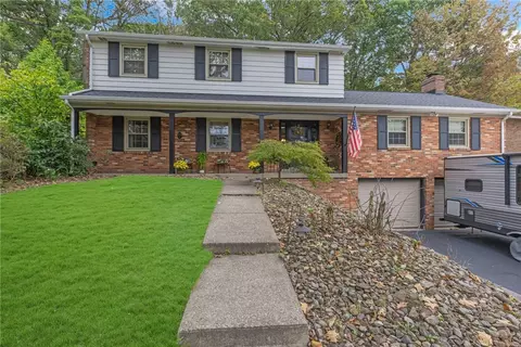 205 Shadyside Dr, Aliquippa, PA 15001