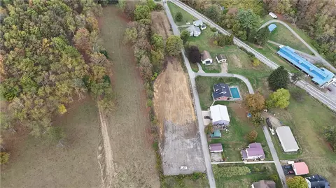 112 Chestnut St, Smicksburg, PA 16256