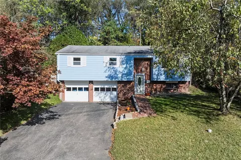 138 Glenhurst Dr, Verona, PA 15147