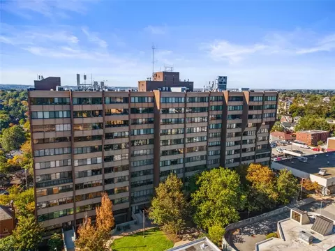 750 Washington Rd #1006, Pittsburgh, PA 15228
