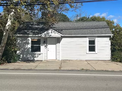 1127 Gill Hall Rd, Clairton, PA 15025