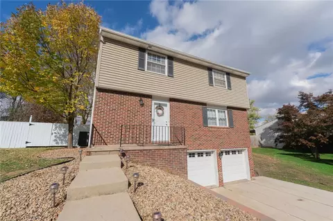 115 Leatherbark Rd, Cranberry Township, PA 16066