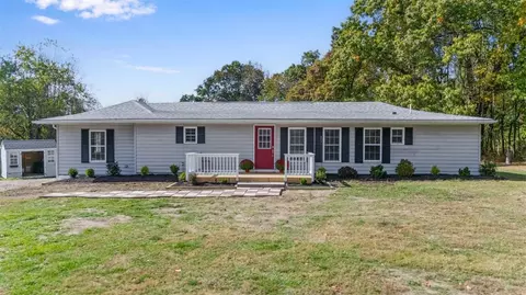 428 Weimer Rd, Leechburg, PA 15656