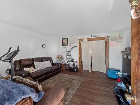 Living - 1108 Walnut St, Monaca, PA 15061 photo 2 of 4