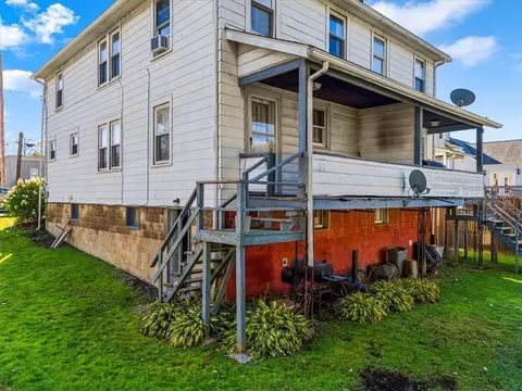 Exterior - 1108 Walnut St, Monaca, PA 15061 photo 6 of 6
