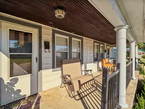 Exterior - 1108 Walnut St, Monaca, PA 15061 photo 2 of 6