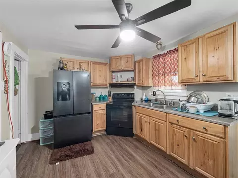 Kitchen - 1108 Walnut St, Monaca, PA 15061 photo 3 of 4