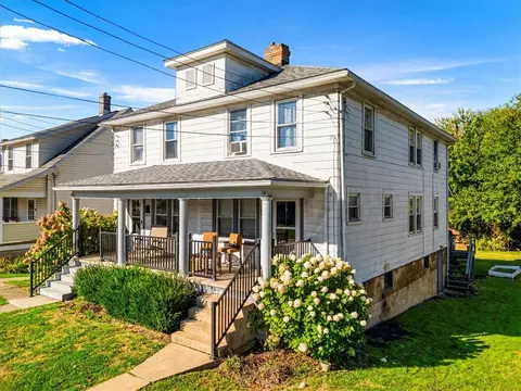 Exterior - 1108 Walnut St, Monaca, PA 15061 photo 3 of 6