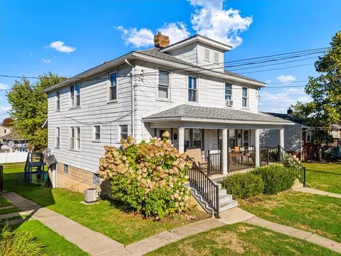 Exterior - 1108 Walnut St, Monaca, PA 15061 photo 1 of 6
