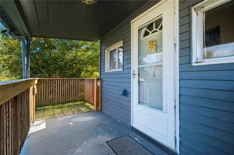 284 W Allegheny Rd, Imperial, PA 15126