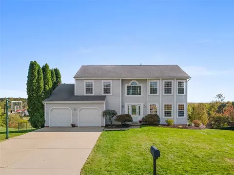 1060 Aerie Dr, Irwin, PA 15642