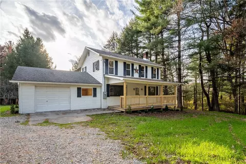 3074 National Pike, Farmington, PA 15437