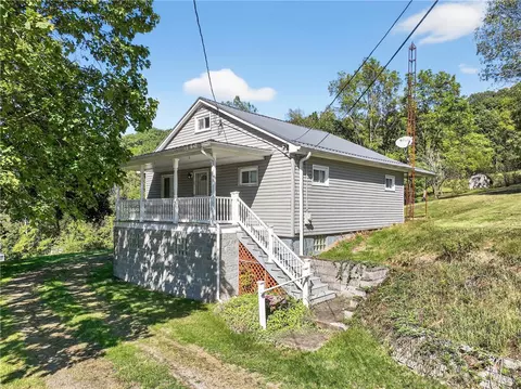 82 Phillips Rd, Burgettstown, PA 15021