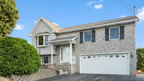 106 Dean, Freedom, PA 15042