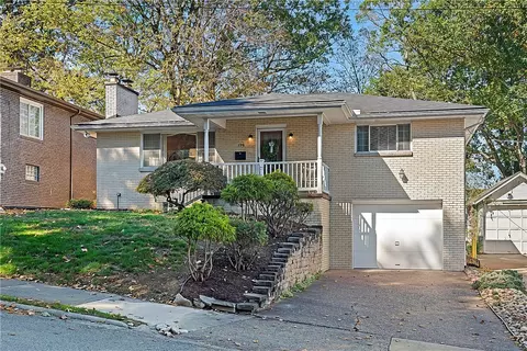 156 Grandview Way, Charleroi, PA 15022