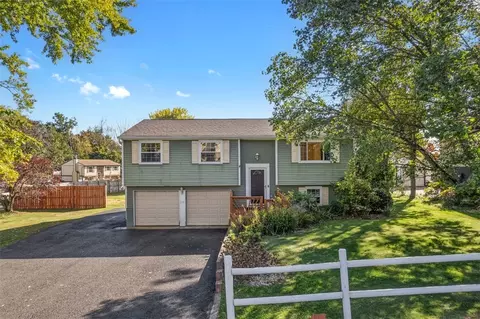 250 Constellation Dr, Freedom, PA 15042