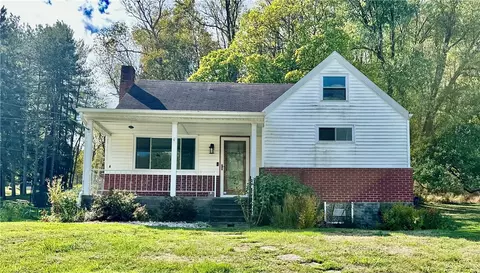 394 Garretts Run Rd, Kittanning, PA 16201