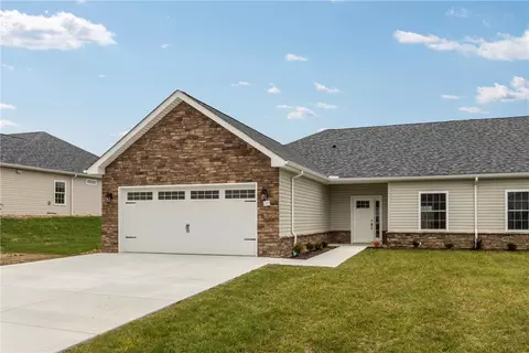 334 Cherokee Dr, Beaver Falls, PA 15010