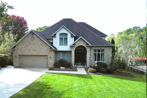 14 Glenmeade Rd, Greensburg, PA 15601