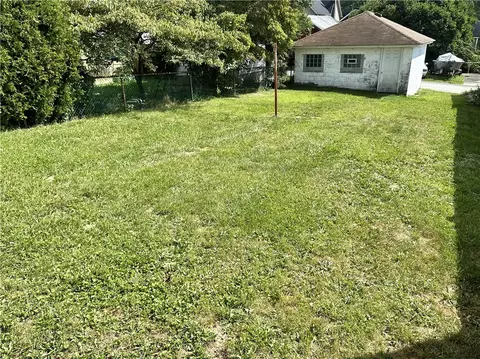 Exterior - 604 8th St, Irwin, PA 15642 photo 4 of 4