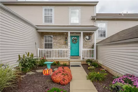 220 Brae Glen Dr, Canonsburg, PA 15317