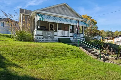 1316 Hancock Ave, Vandergrift, PA 15690