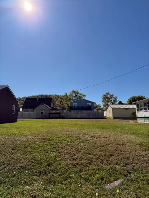 507 Charles St, Charleroi, PA 15022