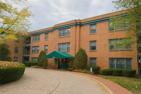 5825 Fifth Ave #109A, Pittsburgh, PA 15232