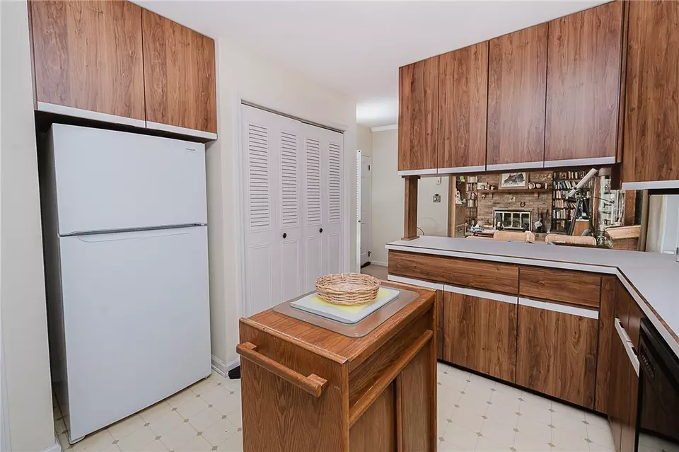 Kitchen - 119 Hermitage Cir, Ligonier, PA 15658 photo 5 of 5