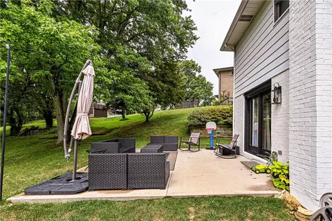 Exterior - 18 Dell Dr, Irwin, PA 15642 photo 3 of 6