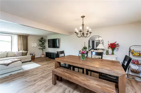 Dining - 18 Dell Dr, Irwin, PA 15642 photo 3 of 4