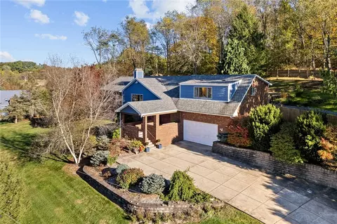 115 S Spring Valley Rd, Canonsburg, PA 15317
