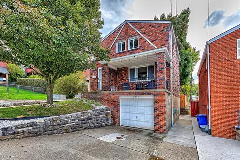 2717 Sageman, Pittsburgh, PA 15226