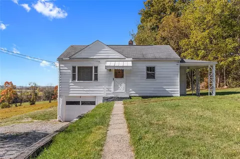 422 Pinkerton Run Rd, Oakdale, PA 15071