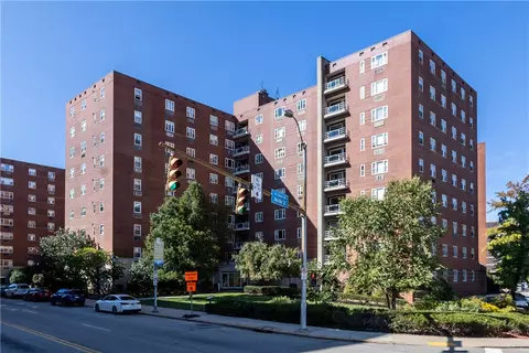 4625 Fifth Ave #209, Pittsburgh, PA 15213