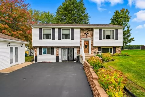 19 Yankee Ridge Rd, Mercer, PA 16137