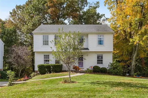 3432 Cedar Glen Dr, Allison Park, PA 15101