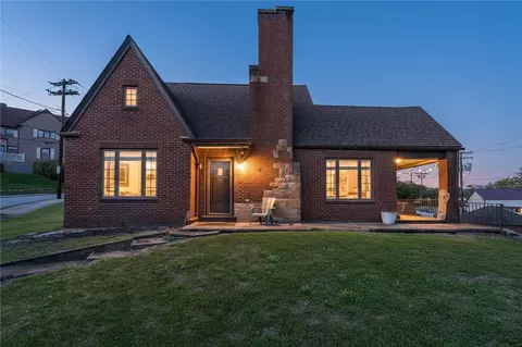 100 Grandview Way, Charleroi, PA 15022