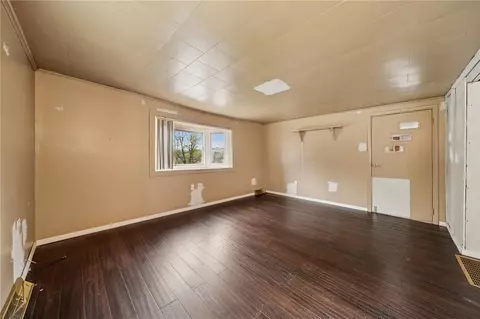 Living - 119 Story Rd, Export, PA 15632 photo 4 of 7