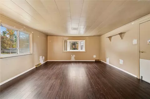 Living - 119 Story Rd, Export, PA 15632 photo 3 of 7