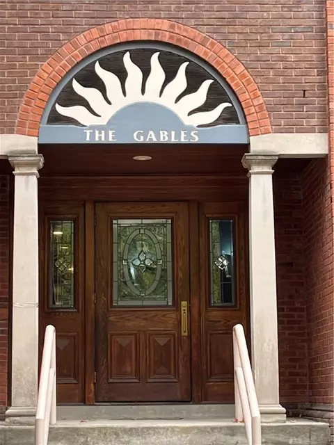 100 Denniston #101, Pittsburgh, PA 15206