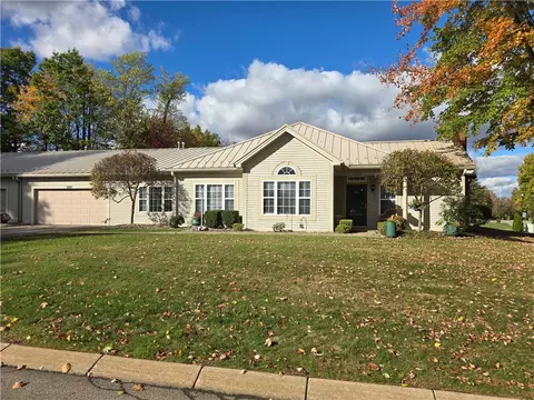 12101 Dawn Dr #1, Meadville, PA 16335