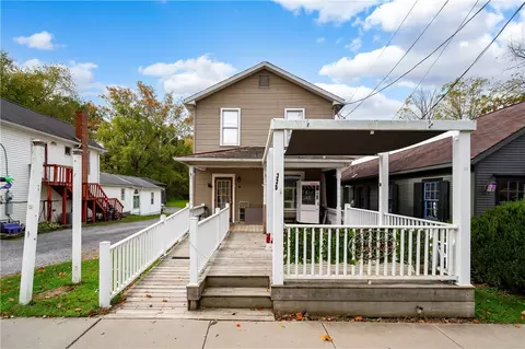 375 Main St, Volant, PA 16156