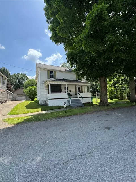 28 Railroad Ave, Homer City, PA 15748