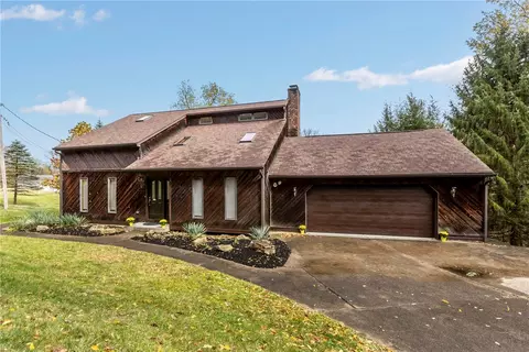 226 Chubbic Rd, Canonsburg, PA 15317