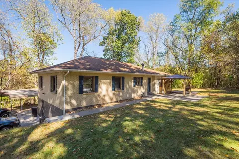 97 Poplar St, Ellsworth, PA 15331