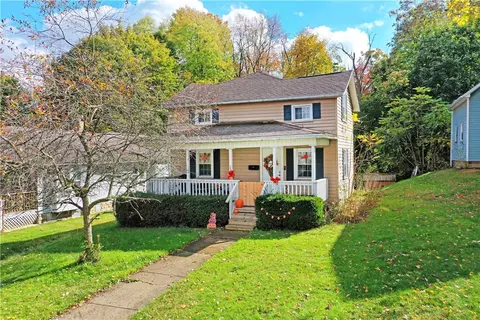 23 Pierce Ave, Sharpsville, PA 16150