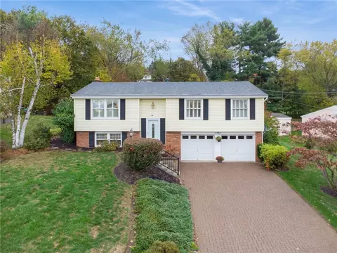 2406 Rose Dr, Glenshaw, PA 15116