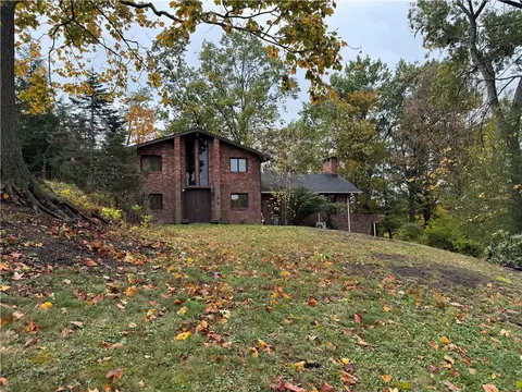 248 Rutledge Dr, Canonsburg, PA 15317
