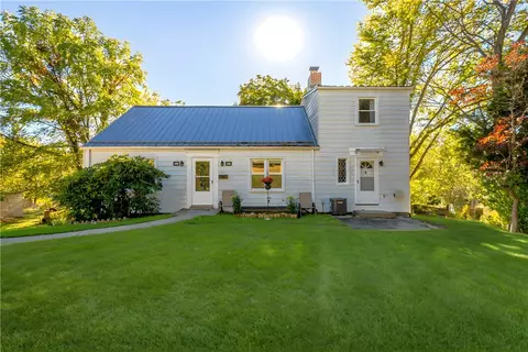 400 Patterson Rd, Bethel Park, PA 15102